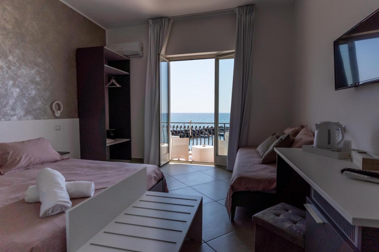 Teddu B&B Giardini Naxos Exterior photo